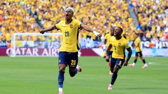 Ecuador Stun Germany 2-1 to Reach World Cup Round of 32